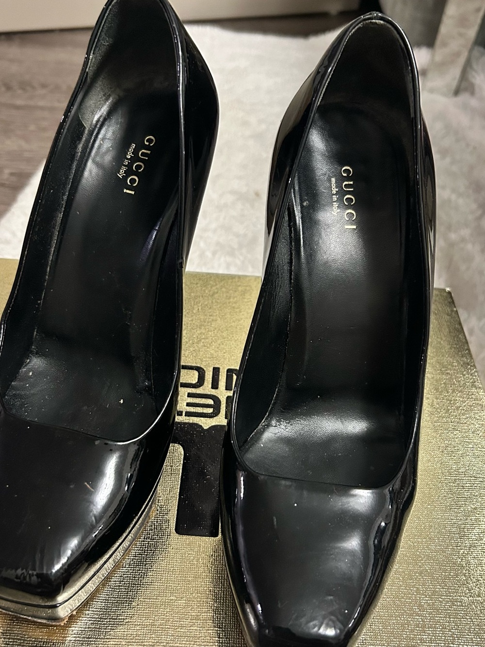 Gucci Black Patent Leather Pointed Toe High Heels
